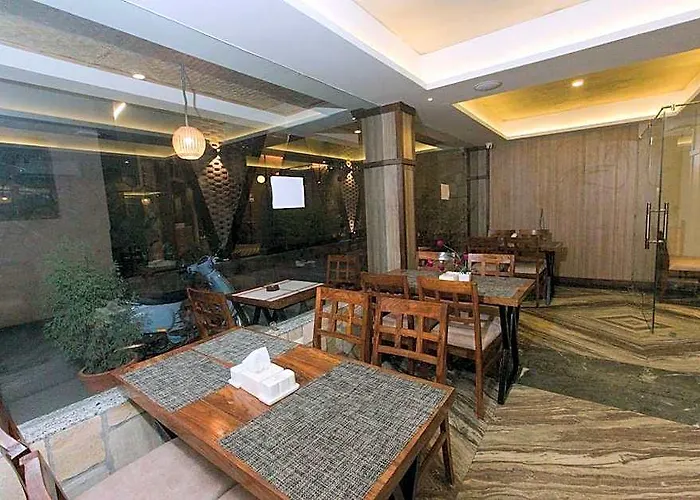 ホテル Divya Boutique 3*