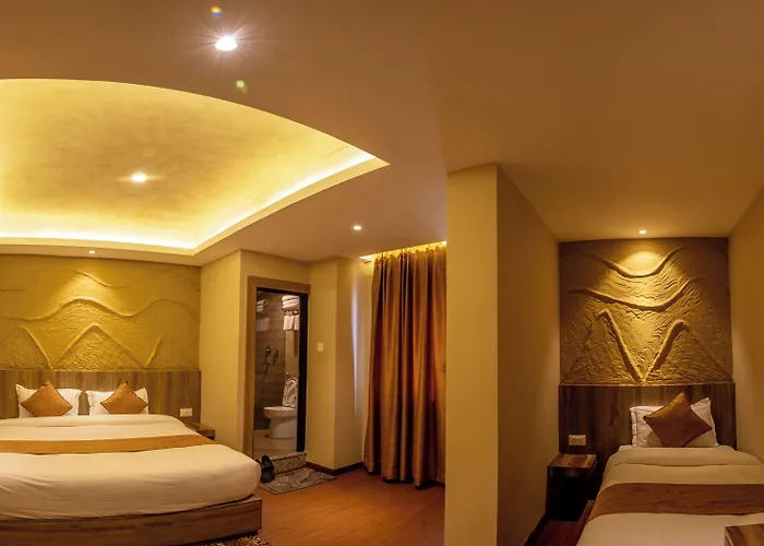 Divya Boutique 3*